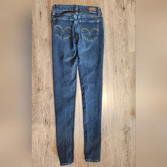 Women's Levi's® 535™ Super Skinny Jeans Size 1LC - Picture 10 of 14
